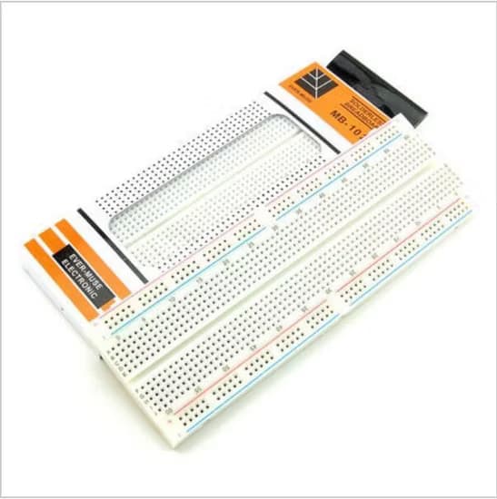 830 Points Breadboard